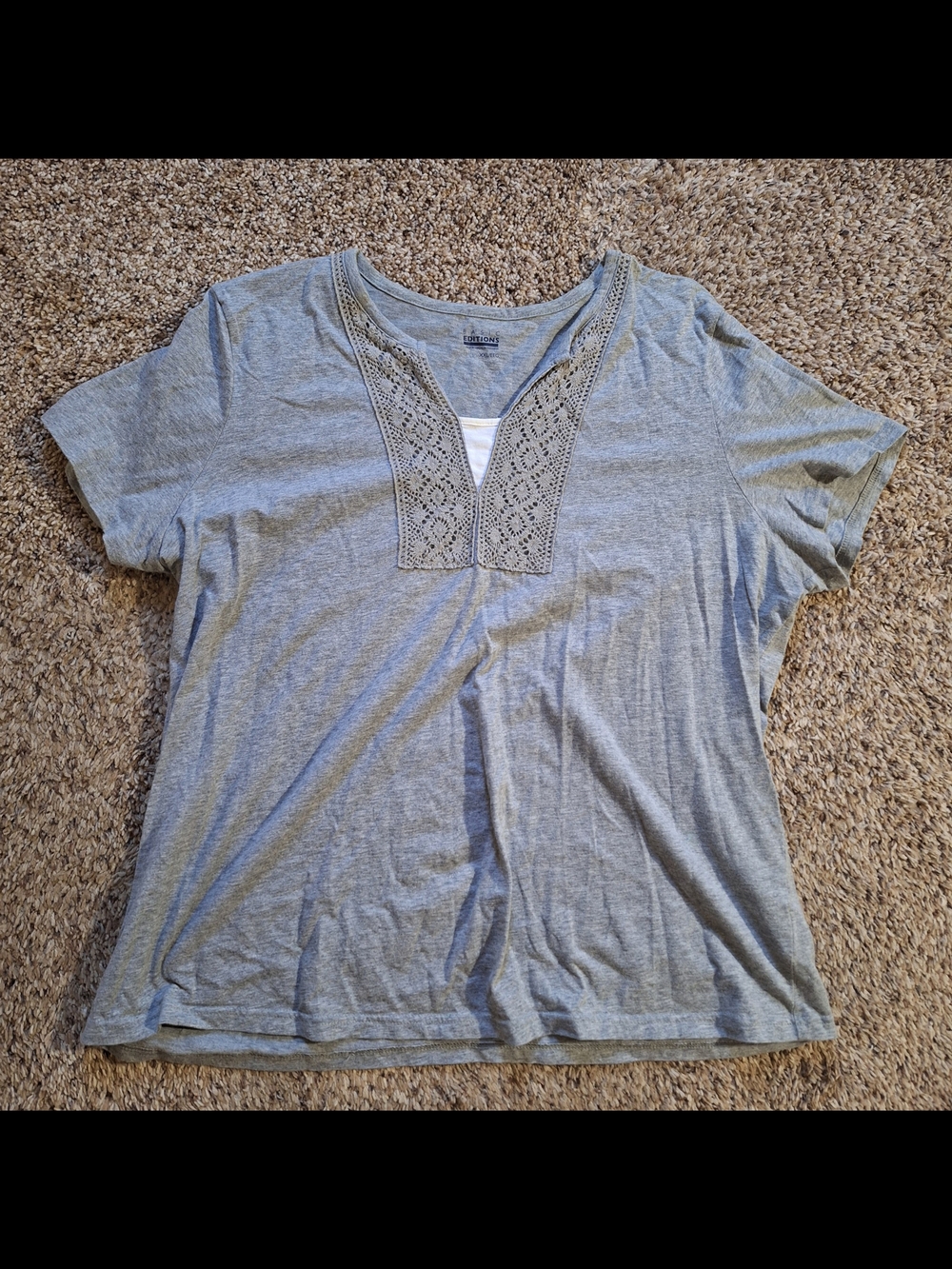 Basic Editions Vintage 2012 Grey Crochet Lace V-Neck Top Size XXL